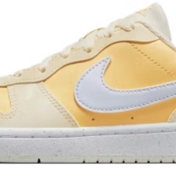 Nike Shoes - Nike court borough low recraft